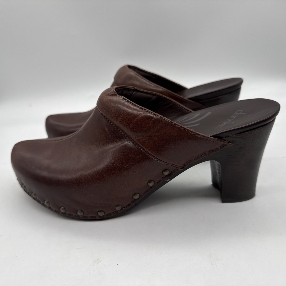 Dansko Rae Chestnut Brown‎ Leather Studded Clogs Mules Heels Womens Size 41 - Picture 2 of 7